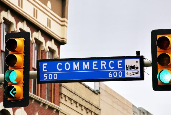 Straßenschild E-Commerce